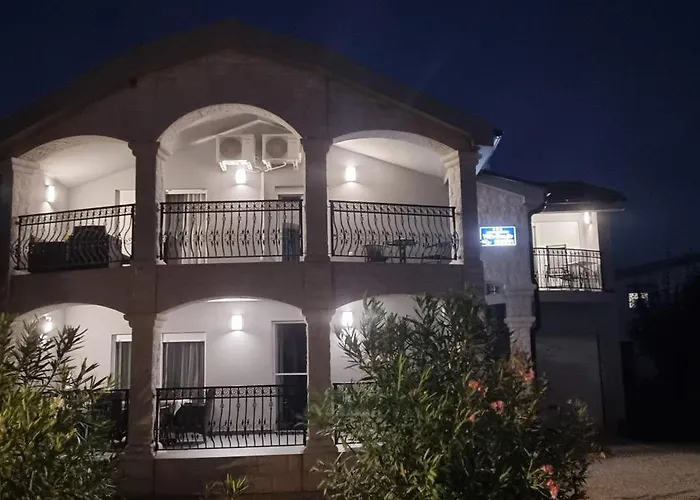 Marija Apartment Vir