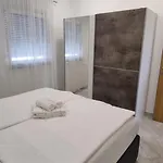 Marija Apartment Vir